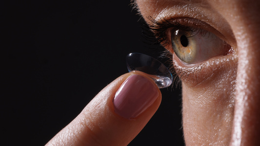 Researchers in China develop contact lenses that overcome the limitations of human vision to open a ‘brand-new window onto the world’.