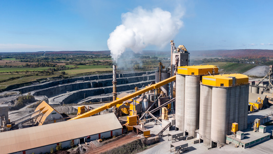 A carbon capture method that converts carbon dioxide into metal oxalates, a precursor for cement production, has been developed by a team of researchers.