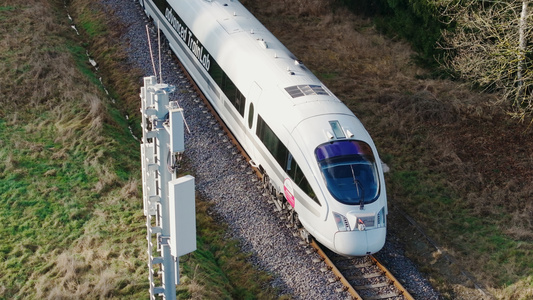 Nokia and Deutsche Bahn have successfully trailed the world’s first commercial 5G network on the 1900 MHz band for railways. - Uncredited